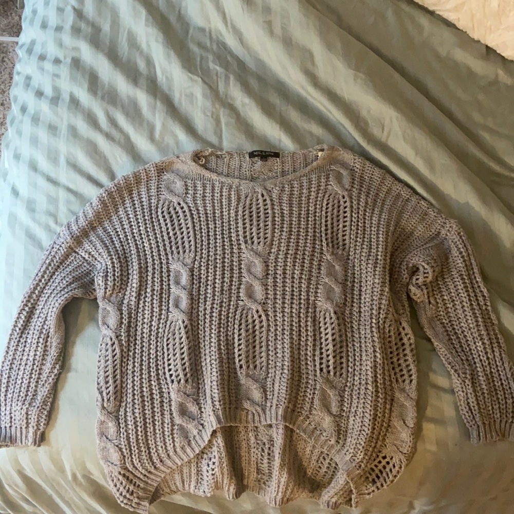 Super cute and comfy grey sweater